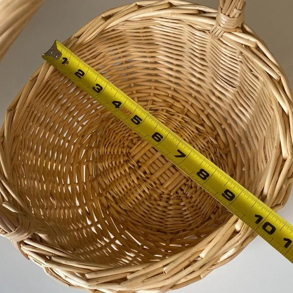 10” Round Woven Wicker Basket with Handle and Curved Thicker Rim - Picture 6 of 8